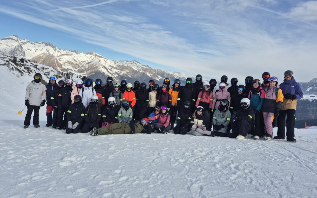 Obóz narciarsko-snowboardowy – Skiarea Campiglio Dolomiti di Brenta